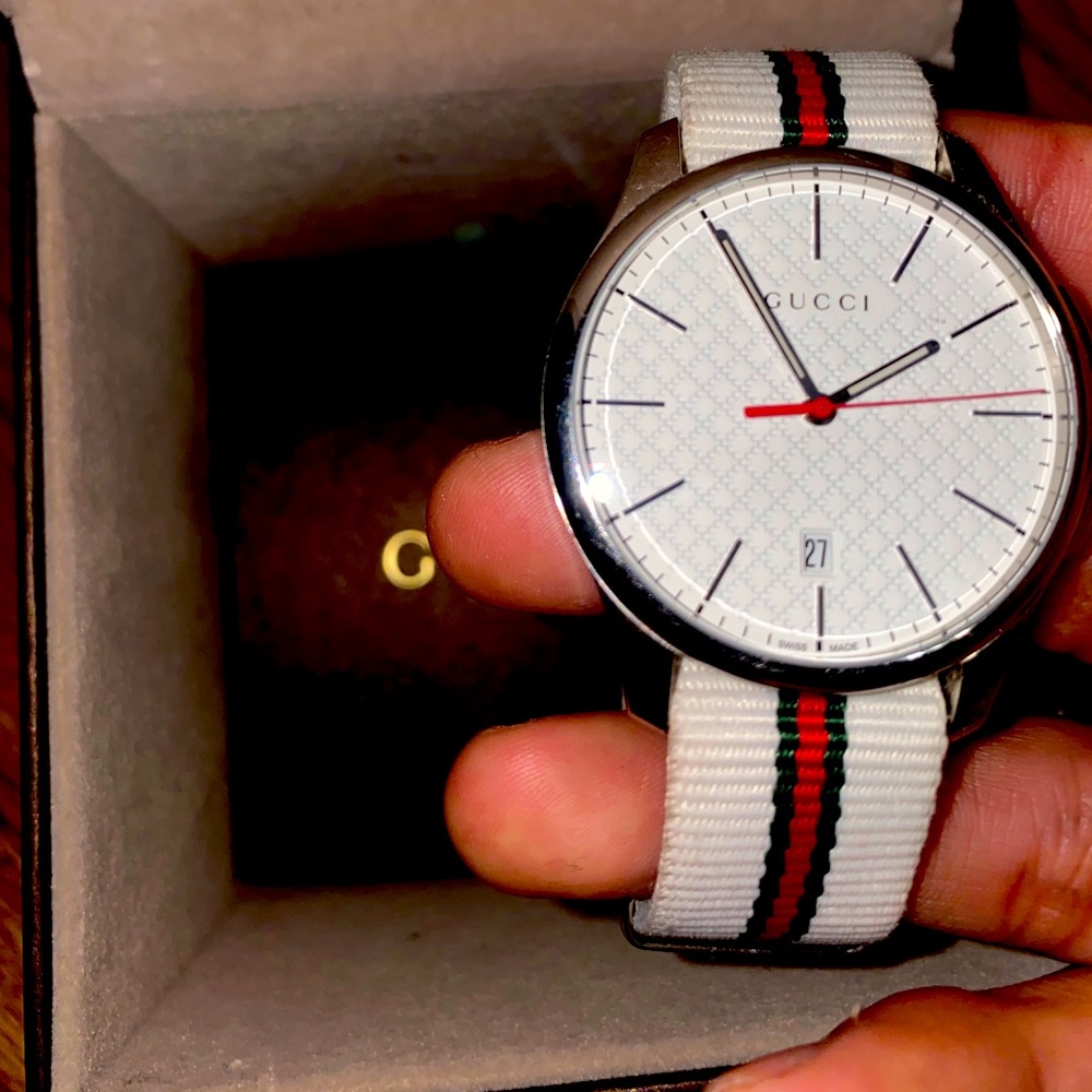 gucci watch